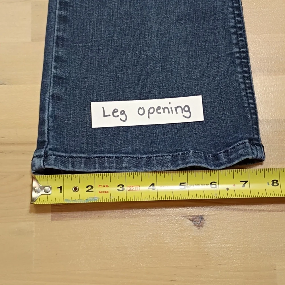 Democracy Women's Dark Wash Bootcut Jeans Size 2 - Picture 11 of 11
